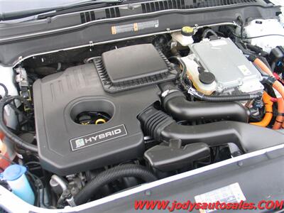 2019 Ford Fusion Hybrid  SE, FWD, HYBRID, 40 MPG - Photo 39 - North Platte, NE 69101