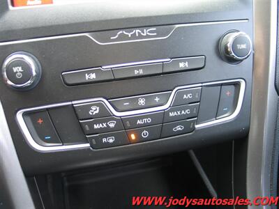 2019 Ford Fusion Hybrid  SE, FWD, HYBRID, 40 MPG - Photo 24 - North Platte, NE 69101