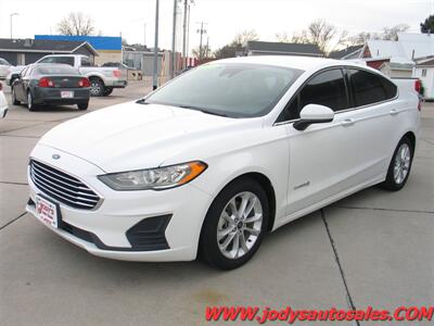 2019 Ford Fusion Hybrid  SE, FWD, HYBRID, 40 MPG - Photo 32 - North Platte, NE 69101