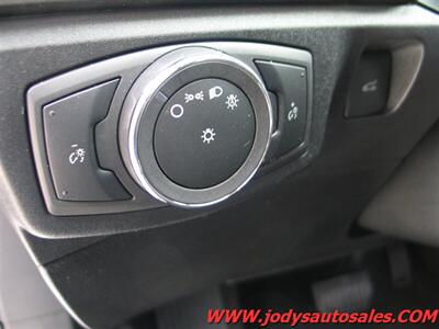 2019 Ford Fusion Hybrid SE  SE, FWD, HYBRID, 40 MPG - Photo 8 - North Platte, NE 69101