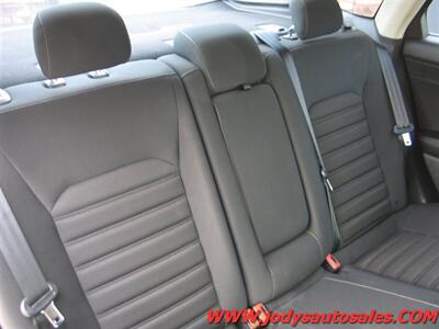 2019 Ford Fusion Hybrid SE  SE, FWD, HYBRID, 40 MPG - Photo 30 - North Platte, NE 69101