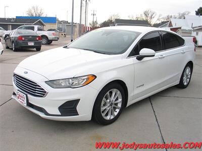 2019 Ford Fusion Hybrid SE  SE, FWD, HYBRID, 40 MPG - Photo 32 - North Platte, NE 69101