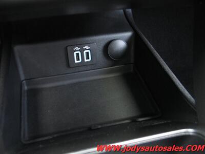 2019 Ford Fusion Hybrid SE  SE, FWD, HYBRID, 40 MPG - Photo 25 - North Platte, NE 69101