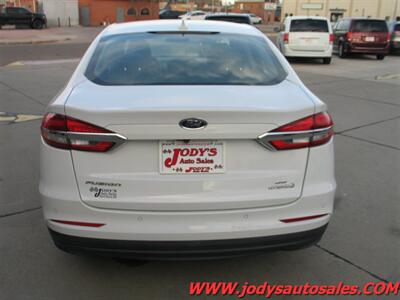 2019 Ford Fusion Hybrid SE SE, 40 MPG - Photo 33 - North Platte, NE 69101