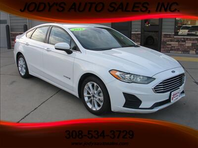 2019 Ford Fusion Hybrid SE SE, 40 MPG - Photo 1 - North Platte, NE 69101