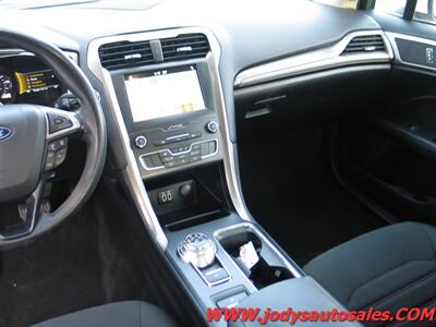 2019 Ford Fusion Hybrid SE SE, 40 MPG - Photo 7 - North Platte, NE 69101