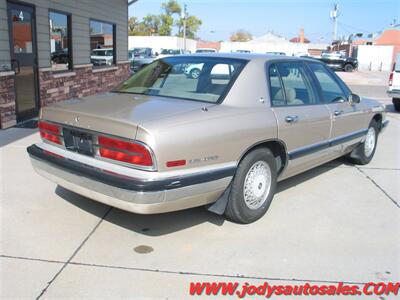 1993 Buick Park Avenue  3800 V6 - Photo 22 - North Platte, NE 69101