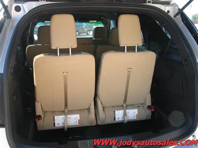 2017 Ford Explorer  BASE, 4WD, 3RD ROW SEAT, LOW 48,000 MILES - Photo 25 - North Platte, NE 69101