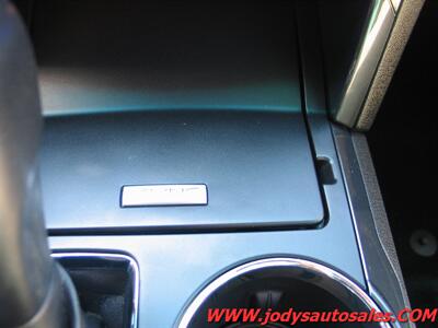 2017 Ford Explorer  BASE, 4WD, 3RD ROW SEAT, LOW 48,000 MILES - Photo 15 - North Platte, NE 69101