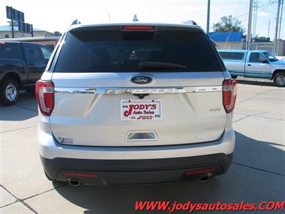 2017 Ford Explorer  BASE, 4WD, 3RD ROW SEAT, LOW 48,000 MILES - Photo 30 - North Platte, NE 69101