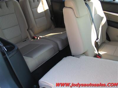 2017 Ford Explorer  BASE, 4WD, 3RD ROW SEAT, LOW 48,000 MILES - Photo 24 - North Platte, NE 69101