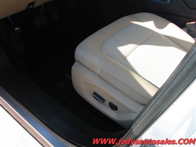 2017 Ford Explorer  BASE, 4WD, 3RD ROW SEAT, LOW 48,000 MILES - Photo 5 - North Platte, NE 69101