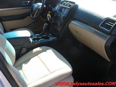 2017 Ford Explorer  BASE, 4WD, 3RD ROW SEAT, LOW 48,000 MILES - Photo 20 - North Platte, NE 69101