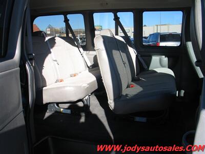 2015 Chevrolet Express LS 2500  LS 2500 12 PASSENGER VAN 6.0 V-8 - Photo 23 - North Platte, NE 69101