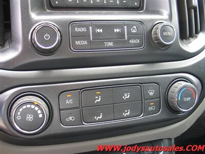 2016 Chevrolet Colorado W/T, 4X4, CREW CAB, 3.6L V6 W/T, 4X4, CREW CAB, 3.6L V6 - Photo 15 - North Platte, NE 69101