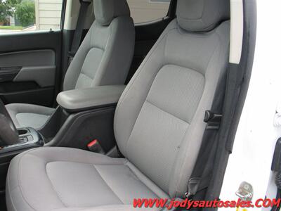 2016 Chevrolet Colorado W/T, 4X4, CREW CAB, 3.6L V6 W/T, 4X4, CREW CAB, 3.6L V6 - Photo 5 - North Platte, NE 69101