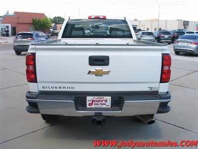 2018 Chevrolet Silverado 2500 W/T  W/T, 4WD, Double Cab - Photo 27 - North Platte, NE 69101