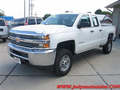 2018 Chevrolet Silverado 2500 W/T  W/T, 4WD, Double Cab - Photo 24 - North Platte, NE 69101