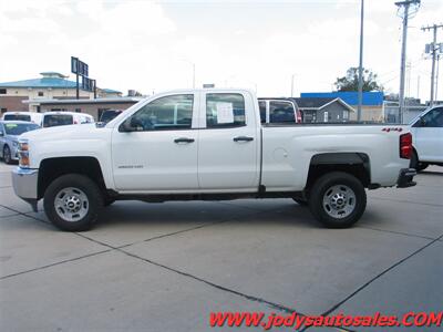 2018 Chevrolet Silverado 2500 W/T  W/T, 4WD, Double Cab - Photo 25 - North Platte, NE 69101