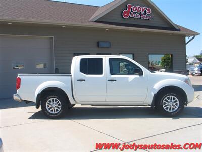 2015 Nissan Frontier SV  Crew Cab, 4.0 V6, 4x4 - Photo 34 - North Platte, NE 69101