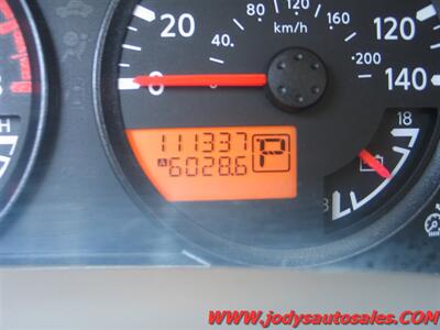2015 Nissan Frontier SV  Crew Cab, 4.0 V6, 4x4 - Photo 15 - North Platte, NE 69101