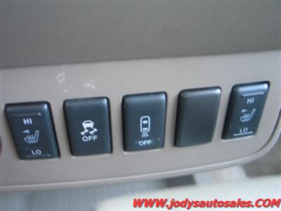 2015 Nissan Frontier SV  Crew Cab, 4.0 V6, 4x4 - Photo 19 - North Platte, NE 69101