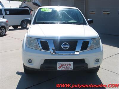 2015 Nissan Frontier SV  Crew Cab, 4.0 V6, 4x4 - Photo 35 - North Platte, NE 69101