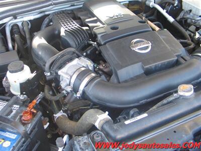 2015 Nissan Frontier SV  Crew Cab, 4.0 V6, 4x4 - Photo 36 - North Platte, NE 69101