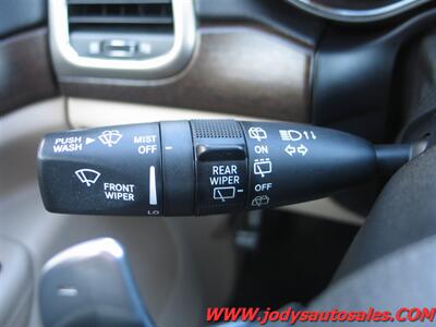 2017 Jeep Grand Cherokee Laredo  Laredo, 4x4, Pentastar 3.6L V6 - Photo 10 - North Platte, NE 69101