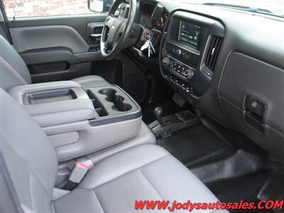 2016 Chevrolet Silverado 3500  4X4, Crew Cab, Tall Maint Util Box - Photo 22 - North Platte, NE 69101