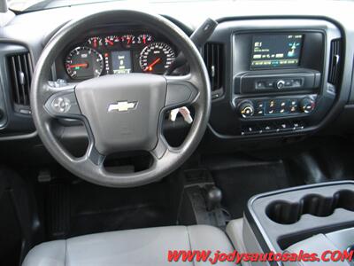 2016 Chevrolet Silverado 3500  4X4, Crew Cab, Tall Maint Util Box - Photo 20 - North Platte, NE 69101