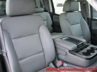 2016 Chevrolet Silverado 3500  4X4, Crew Cab, Tall Maint Util Box - Photo 23 - North Platte, NE 69101