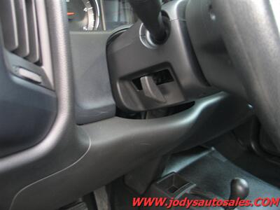 2016 Chevrolet Silverado 3500  4X4, Crew Cab, Tall Maint Util Box - Photo 10 - North Platte, NE 69101