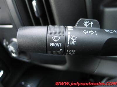 2016 Chevrolet Silverado 3500  4X4, Crew Cab, Tall Maint Util Box - Photo 11 - North Platte, NE 69101