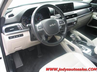 2022 Kia Telluride S  S,AWD,SUNROOF, HEATED LEATHER SEATS - Photo 2 - North Platte, NE 69101