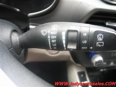 2022 Kia Telluride S  S,AWD,SUNROOF, HEATED LEATHER SEATS - Photo 13 - North Platte, NE 69101