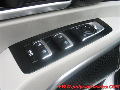 2022 Kia Telluride S  S,AWD,SUNROOF, HEATED LEATHER SEATS - Photo 9 - North Platte, NE 69101