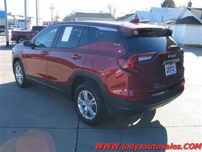 2024 GMC Terrain SLE  SLE, AWD, LOW 18,000 MILES - Photo 31 - North Platte, NE 69101