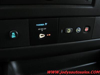 2016 Chevrolet Express LT 3500  LT 3500, Extended 15 PASSENGER, LOW LOW 18,000 MILES - Photo 19 - North Platte, NE 69101