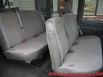 2016 Chevrolet Express LT 3500  LT 3500, Extended 15 PASSENGER, LOW LOW 18,000 MILES - Photo 27 - North Platte, NE 69101