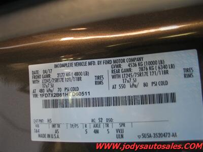 2017 Ford F-250 XL, MAINT UTILITY  XL, MAINT UTILITY,4X4, LOW LOW 26,000 MILES - Photo 42 - North Platte, NE 69101