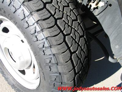 2017 Ford F-250 XL, MAINT UTILITY  XL, MAINT UTILITY,4X4, LOW LOW 26,000 MILES - Photo 37 - North Platte, NE 69101