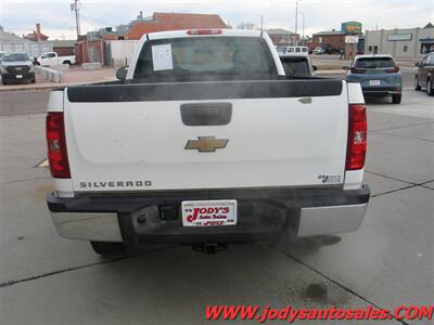 2010 Chevrolet Silverado 2500 4X4, Reg. Cab Long Box, 6.0L V8 - Photo 23 - North Platte, NE 69101