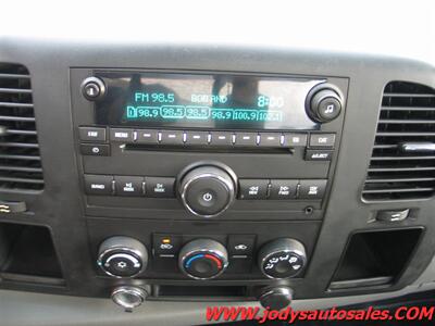 2010 Chevrolet Silverado 2500 4X4, Reg. Cab Long Box, 6.0L V8 - Photo 11 - North Platte, NE 69101