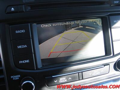 2016 Hyundai SONATA Hybrid SE  SE, HYBRID, LOW, LOW 54,000 MILES, 40 MPG - Photo 16 - North Platte, NE 69101