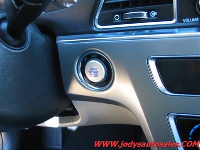 2016 Hyundai SONATA Hybrid SE  SE, HYBRID, LOW, LOW 54,000 MILES, 40 MPG - Photo 14 - North Platte, NE 69101