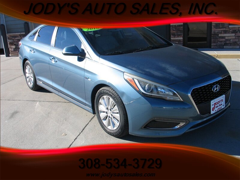 2016 Hyundai Sonata Hybrid Base's photo