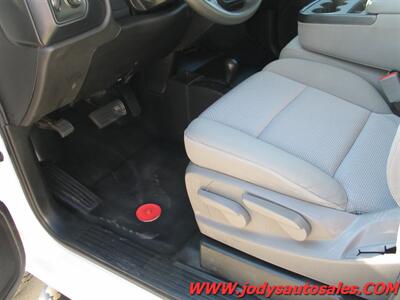 2019 Chevrolet Silverado 2500 Work Truck  W/T, 4X4, DOUBLE CAB, 6.0 V-8 - Photo 4 - North Platte, NE 69101