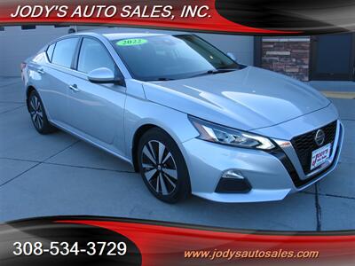 2022 Nissan Altima 2.5 SV  2.5 SV, LOW 20,000 MILES - Photo 1 - North Platte, NE 69101