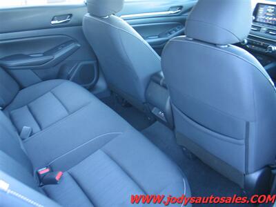 2022 Nissan Altima 2.5 SV  2.5 SV, LOW 20,000 MILES - Photo 24 - North Platte, NE 69101